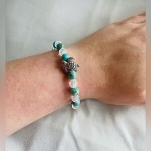 Handmade jasper and crackle Sea Turtle beaded Bracelet